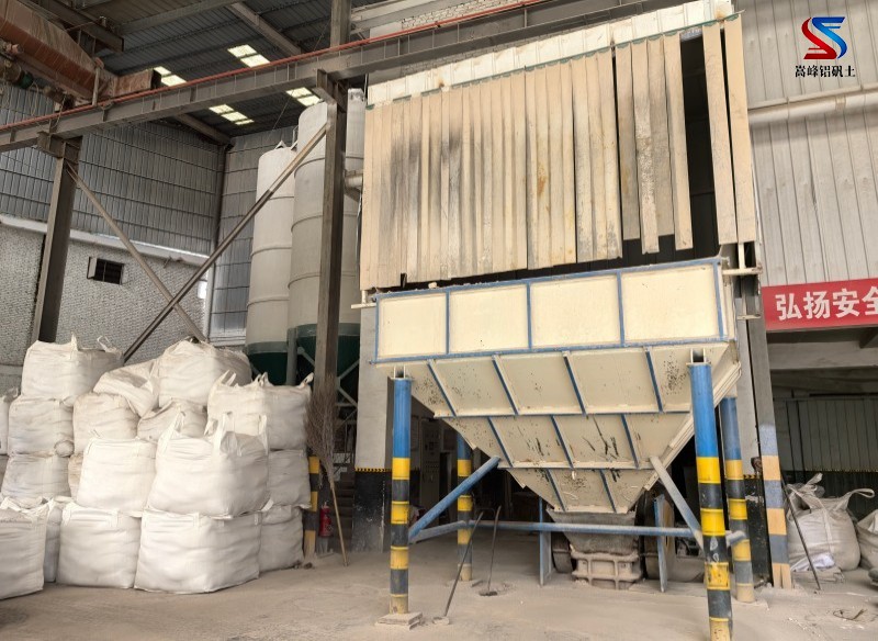 高压电瓷用铝矾土熟料加工厂家|浇筑料|高铝细粉|骨料|铸造用|陶瓷|耐火铝矾土厂家现场图 高压电瓷用铝矾土熟料加工厂家|浇筑料|高铝细粉|骨料|铸造用|陶瓷|耐火铝矾土厂家现场图